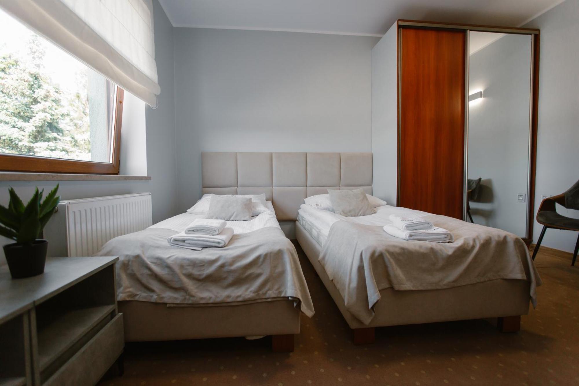 Hotel Kosmowski Września Εξωτερικό φωτογραφία